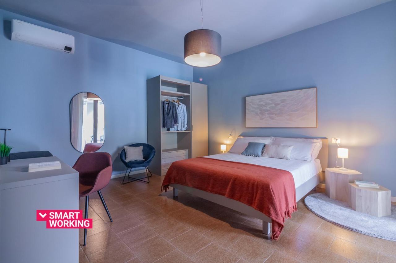 Ninfea Apartments By Wonderful Italy Лецено Екстериор снимка