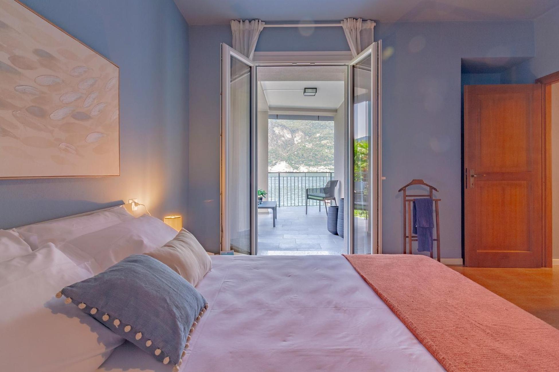 Ninfea Apartments By Wonderful Italy Лецено Екстериор снимка