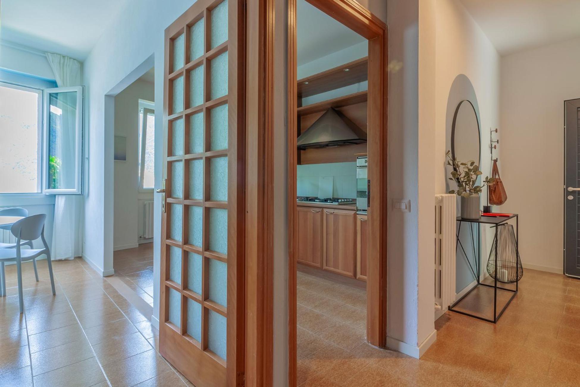 Ninfea Apartments By Wonderful Italy Лецено Екстериор снимка